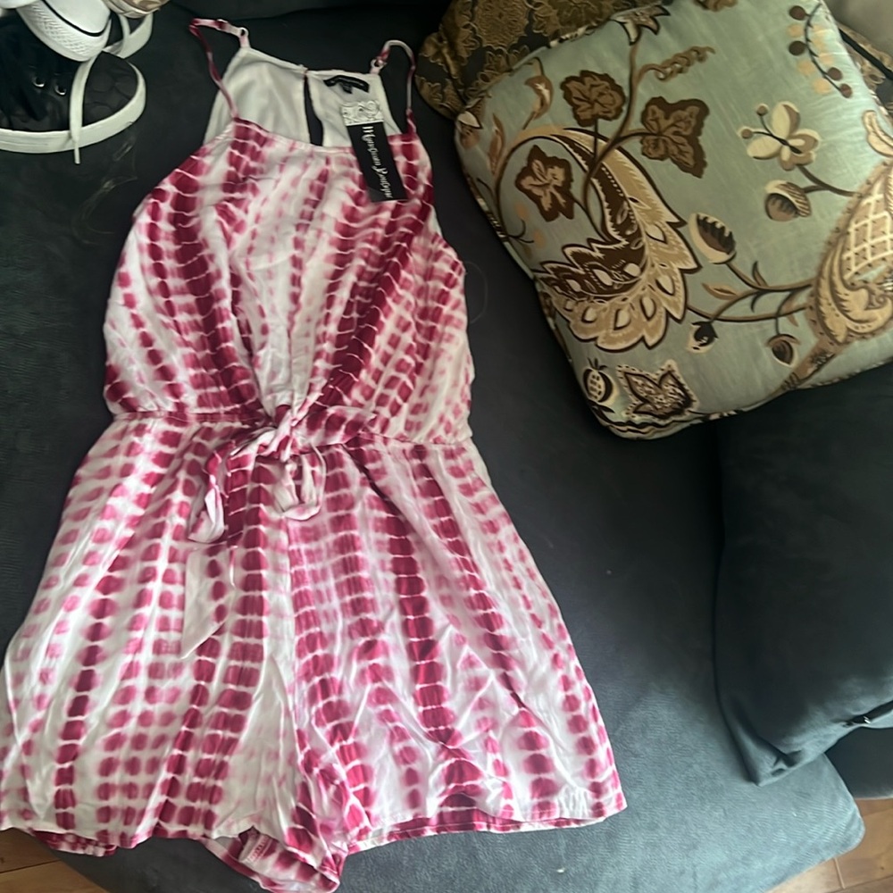 Staccato tie dyed romper size small, NWT, adjustable straps